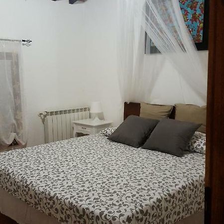 Il Borgo Dei Pini Apartamento Vinci Exterior foto