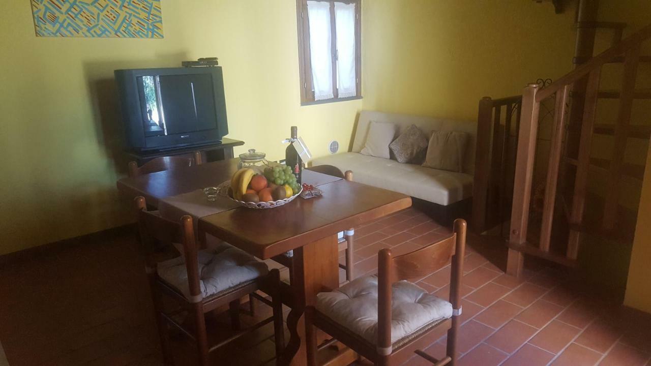Il Borgo Dei Pini Apartamento Vinci Exterior foto